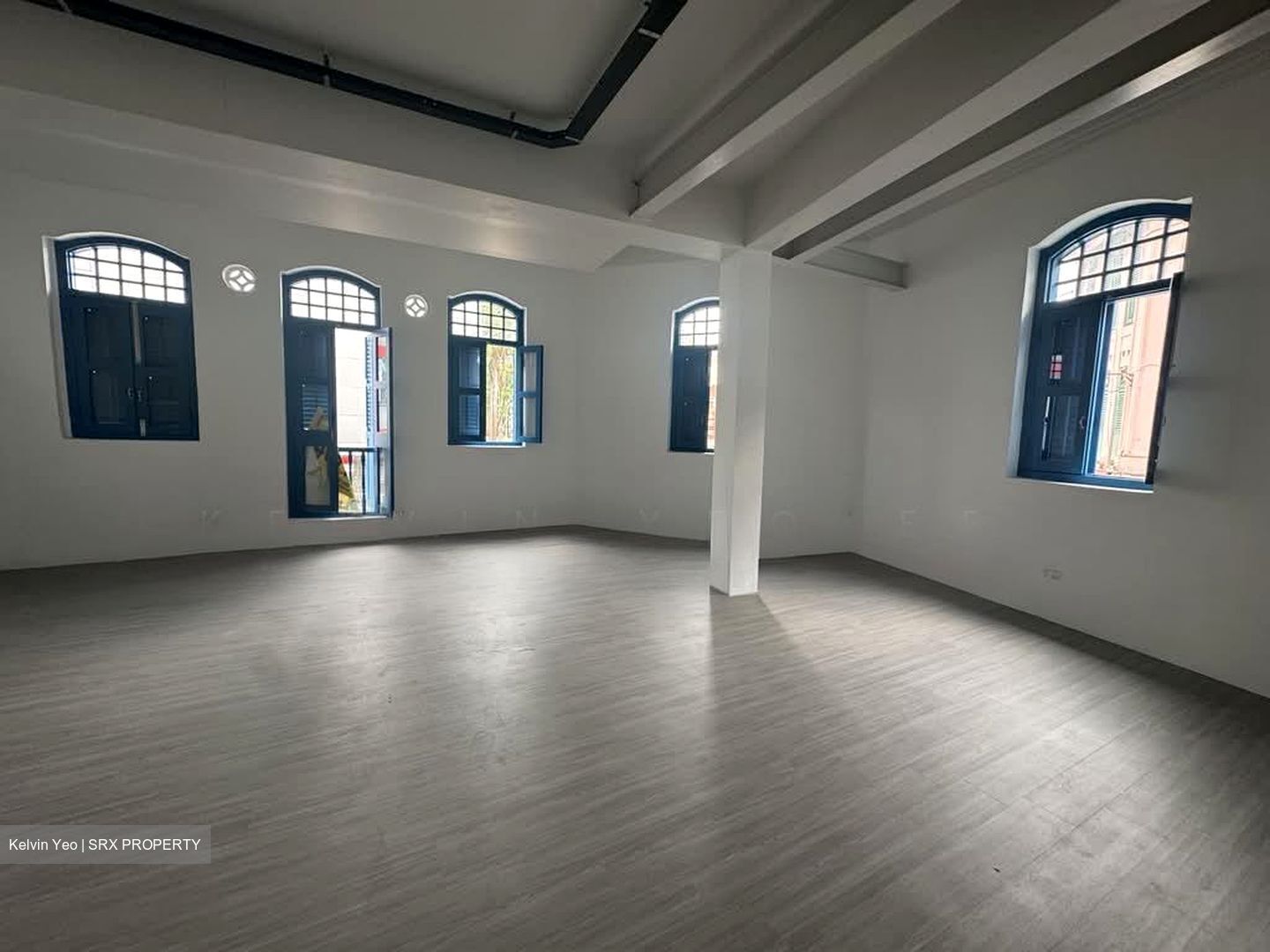 Jalan Besar (D8), Office #586614811